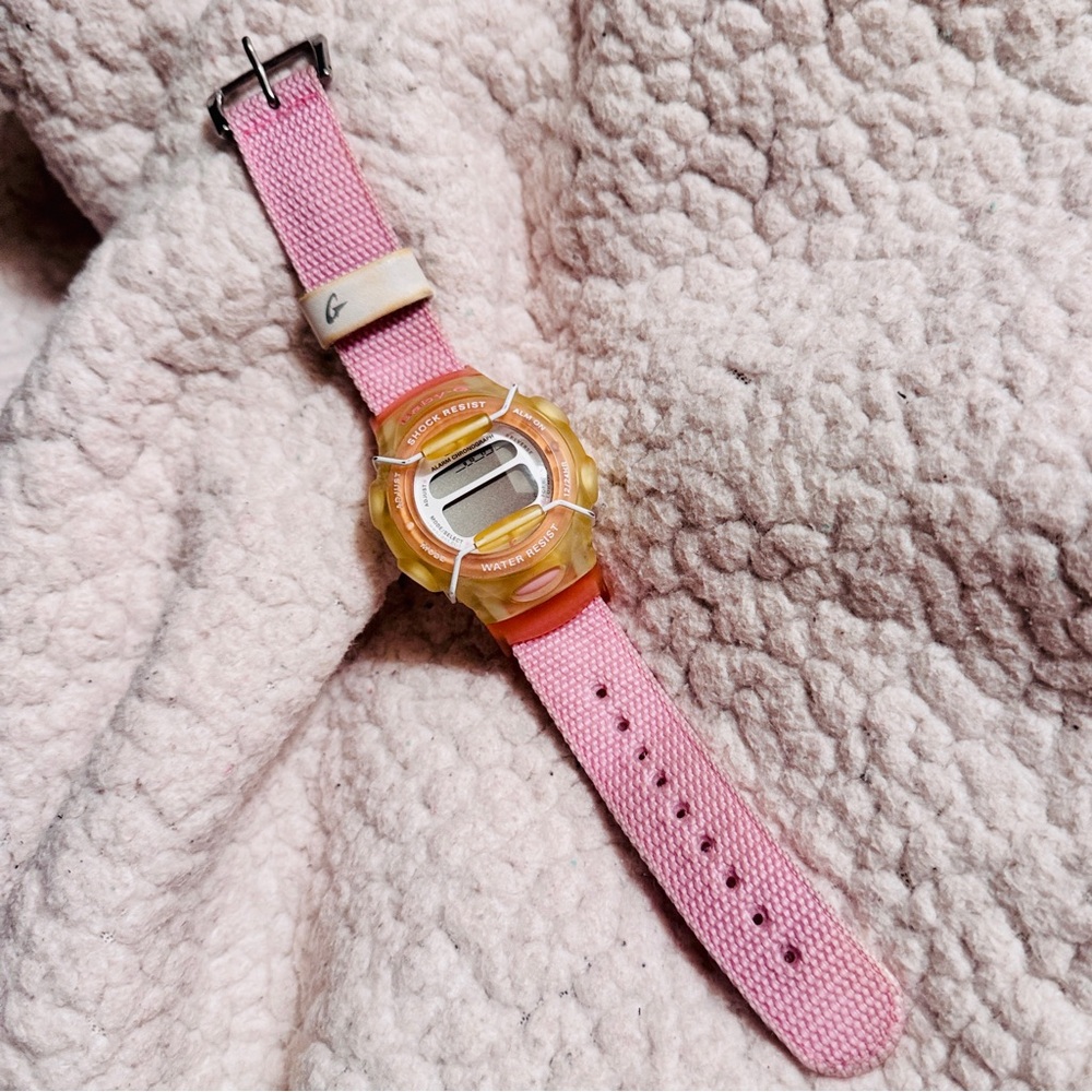 VINTAGE ⌚ Casio Baby-G amber Resin Case light pink magenta Band Woman’s Watch